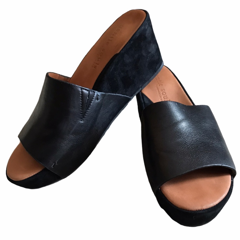 Gentle Souls black leather wedge slide sandals
